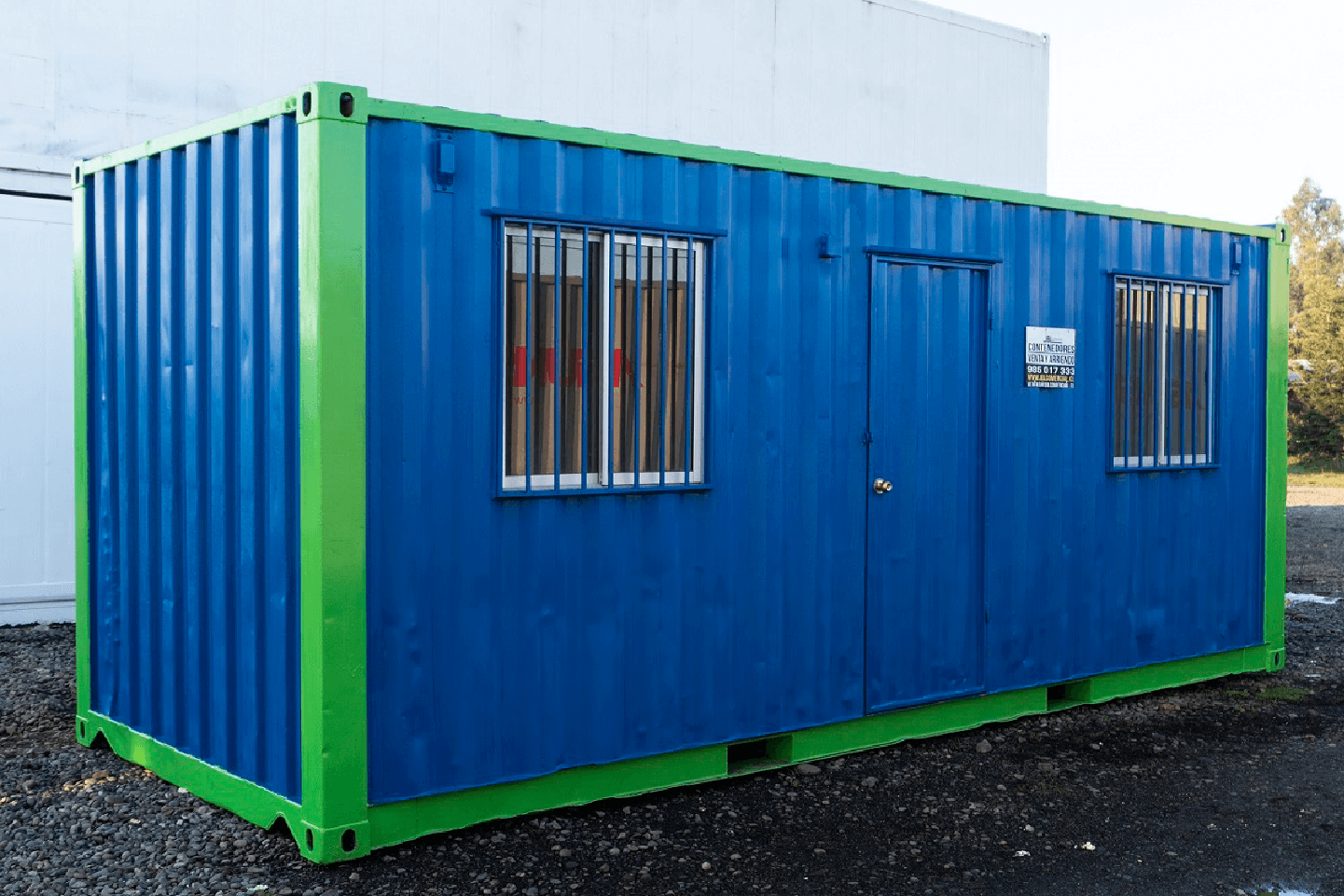 oficina-container-jbl-comercial-1440x960
