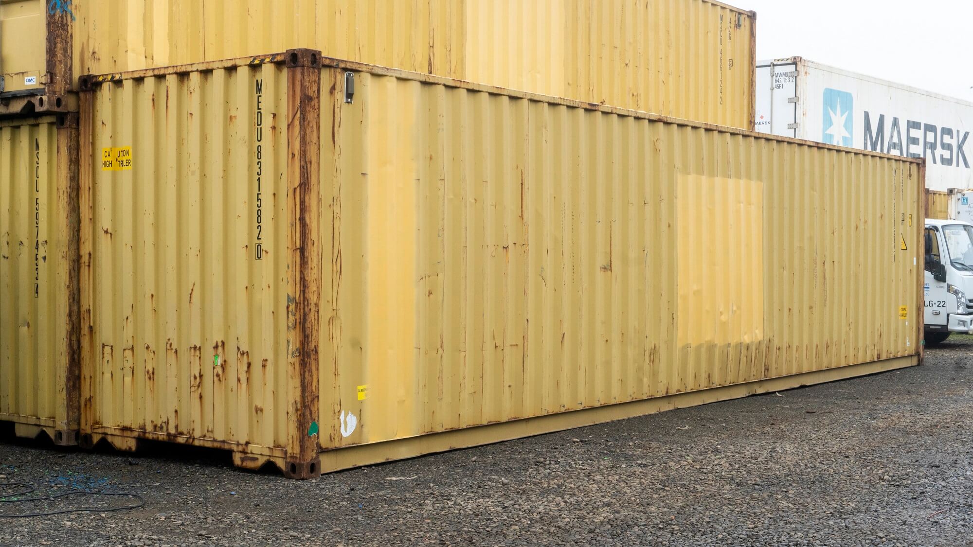 foto-bodega-maritima-40-high-cube-jbl-containers (2)